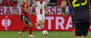 1719776138202017915.gif 西格34.gif