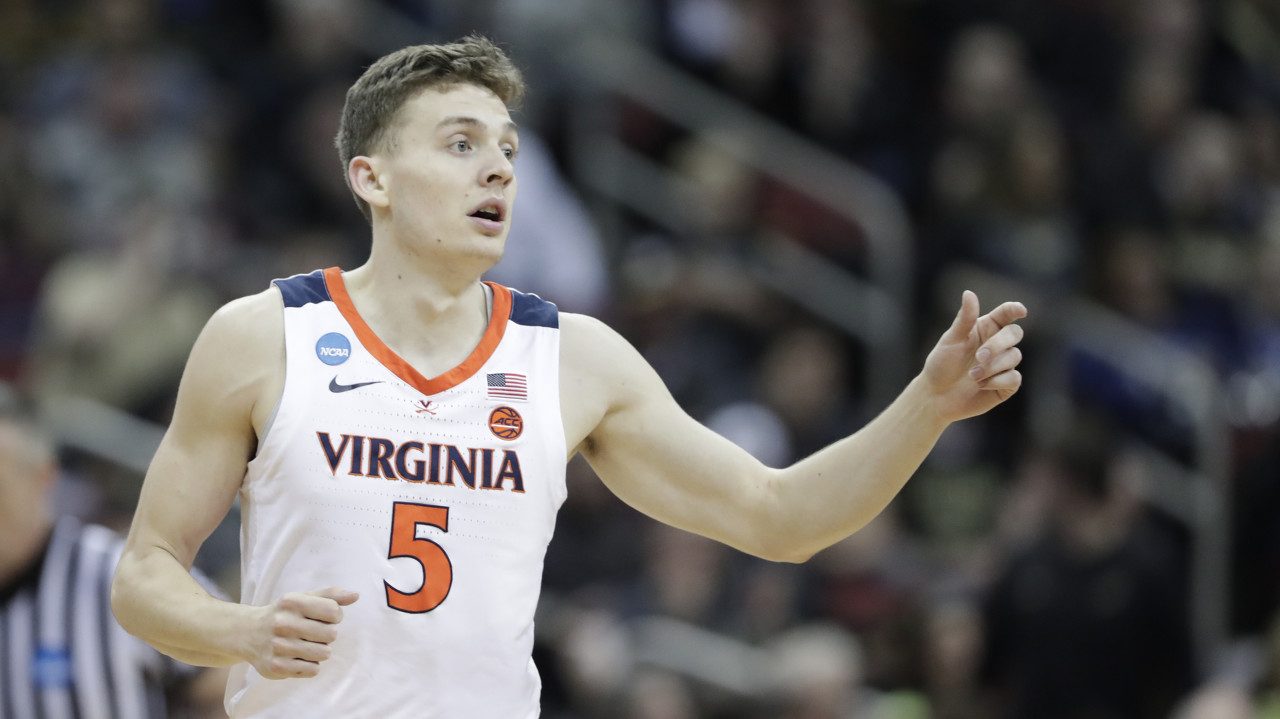 米乐-直播吧：山西男篮签下曾宣布退役的19年MOP&amp;NBA55号秀凯尔·盖伊